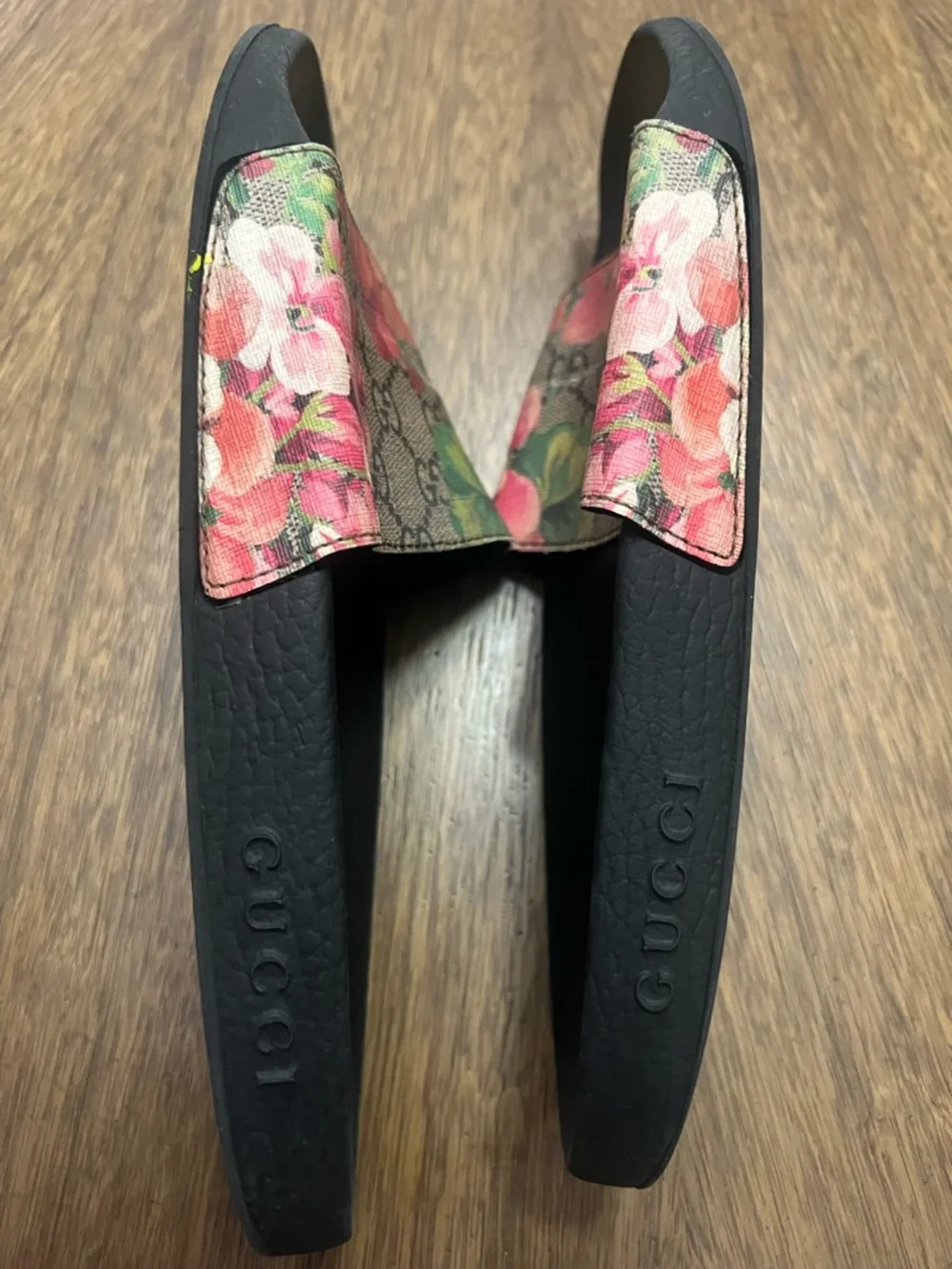 Authentic Gucci Floral Sandals Flip Flops - Picture 2 of 4